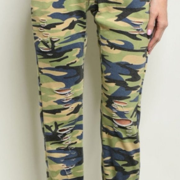 GREEN CAMOUFLAGE PANTS - Picture 3 of 3